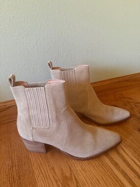 Madewell Beige Suede Boot
